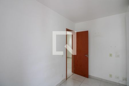 Quarto 2 de apartamento para alugar com 2 quartos, 47m² em São João Batista, Belo Horizonte