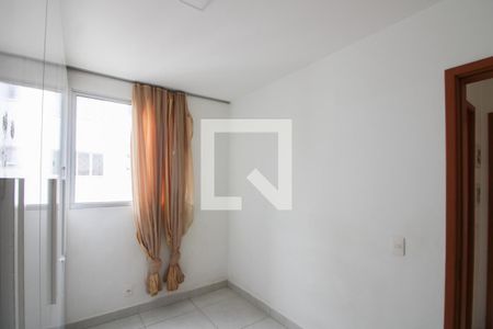 Quarto 2 de apartamento para alugar com 2 quartos, 47m² em São João Batista, Belo Horizonte