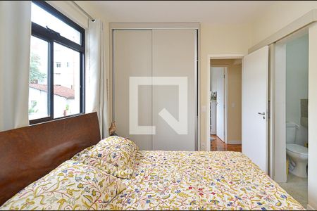 Suíte de apartamento à venda com 2 quartos, 70m² em Serra, Belo Horizonte