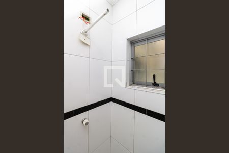 Banheiro de casa para alugar com 1 quarto, 45m² em Parada Inglesa, São Paulo