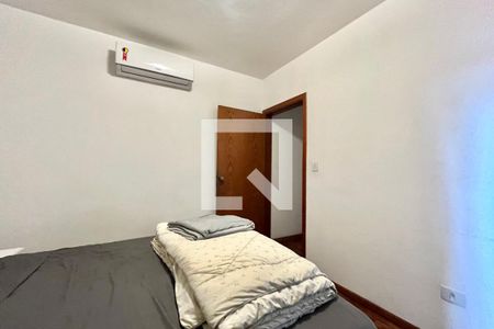 Quarto 1 de casa à venda com 4 quartos, 206m² em Parque Jabaquara, São Paulo
