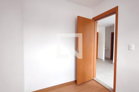 Quarto 1 de apartamento para alugar com 2 quartos, 34m² em Vila Palmares, São Caetano do Sul