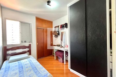 Quarto 2 de apartamento para alugar com 2 quartos, 70m² em Vila Guarani, São Paulo