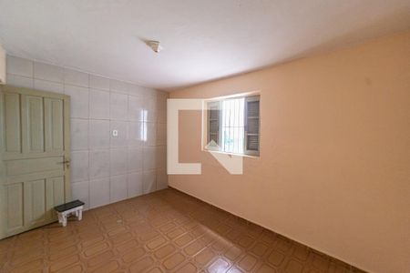 Casa à venda com 6 quartos, 260m² em Vila Paulistania, São Paulo