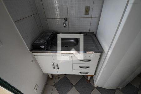 Cozinha de kitnet/studio para alugar com 1 quarto, 17m² em Cidade Universitária, Campinas