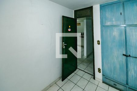 Casa à venda com 3 quartos, 220m² em Serrano, Belo Horizonte
