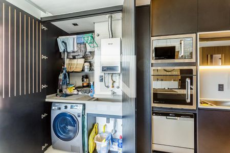 Sala/Cozinha de apartamento à venda com 1 quarto, 54m² em Vila Olímpia, São Paulo