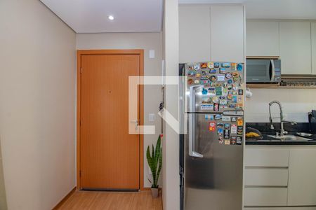 Cozinha e Área de Serviço de apartamento à venda com 2 quartos, 46m² em Rubem Berta, Porto Alegre