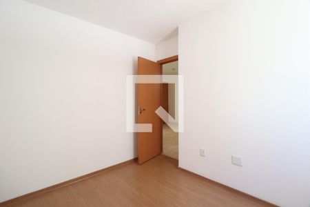 Quarto 1 de apartamento para alugar com 2 quartos, 43m² em Jardim Holanda, Uberlândia