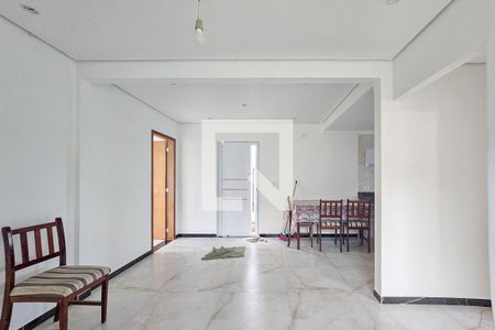 Sala de apartamento para alugar com 3 quartos, 84m² em Jardim Virginia, Guarujá