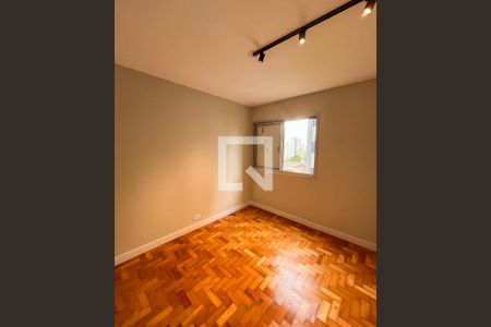 Quarto 1 de apartamento para alugar com 4 quartos, 75m² em Vila Gumercindo, São Paulo