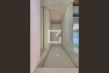 Corredor  de apartamento à venda com 3 quartos, 69m² em Parque Beatriz, Campinas