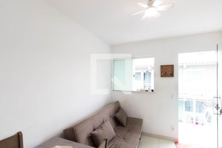 Sala de apartamento para alugar com 2 quartos, 40m² em Paciência, Rio de Janeiro