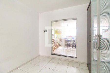 Quarto 1 de casa para alugar com 2 quartos, 120m² em Jardim Santa Teresinha, São Paulo