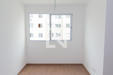 Sala de apartamento para alugar com 2 quartos, 44m² em Guaratiba, Rio de Janeiro
