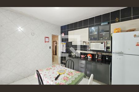 Cozinha de casa à venda com 6 quartos, 260m² em Padroeira, Osasco
