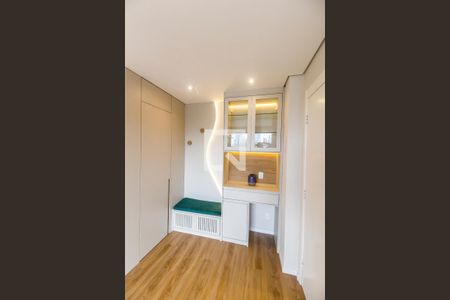 Sala  de apartamento para alugar com 1 quarto, 50m² em Empresarial 18 do Forte, Barueri