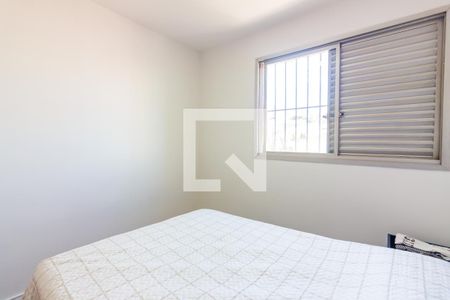 Quarto 2 de apartamento para alugar com 2 quartos, 70m² em Umuarama, Osasco