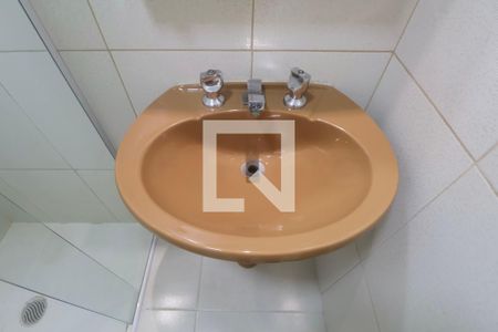 Banheiro Social 2 de apartamento para alugar com 2 quartos, 80m² em Jardim Praiano, Guarujá