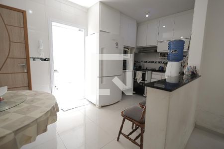 Cozinha de apartamento para alugar com 2 quartos, 63m² em Vila Pires, Santo André