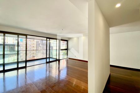 Sala de apartamento para alugar com 3 quartos, 140m² em Ipanema, Rio de Janeiro