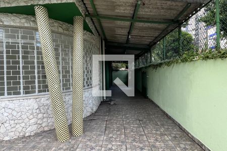 Quintal de casa para alugar com 5 quartos, 290m² em Embaré, Santos