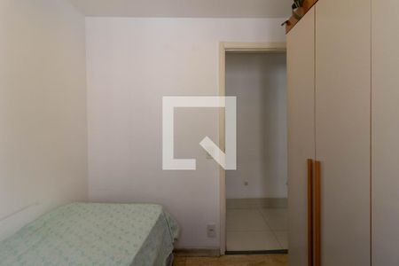Quarto 2 de apartamento à venda com 2 quartos, 47m² em Jardim Cocaia, Guarulhos
