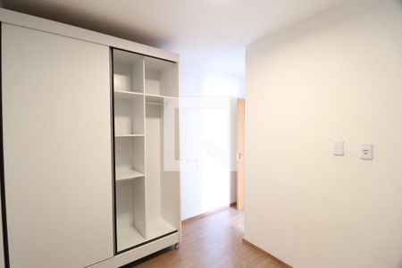 Quarto 1 - Suíte de apartamento para alugar com 2 quartos, 58m² em Shopping Park, Uberlândia