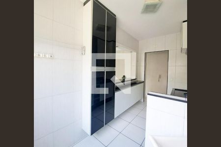 Cozinha de apartamento para alugar com 2 quartos, 54m² em Jardim Marieta, Osasco