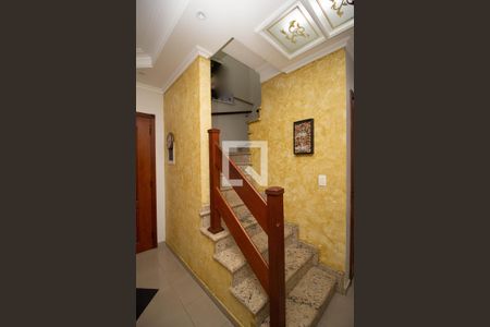 Escada de casa à venda com 4 quartos, 180m² em Parque Monteiro Soares, São Paulo