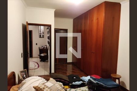 Casa à venda com 3 quartos, 180m² em Bosque da Saúde, São Paulo
