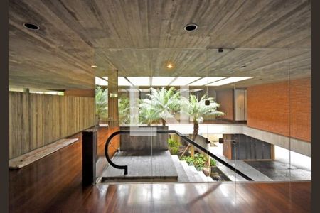 Casa à venda com 5 quartos, 976m² em Cidade Jardim, São Paulo