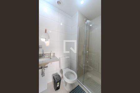 Banheiro de apartamento para alugar com 1 quarto, 26m² em Bela Vista, São Paulo
