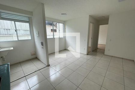 Sala de apartamento para alugar com 2 quartos, 42m² em Vila Ouro Preto, Duque de Caxias