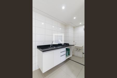 Sala/Cozinha/Área de Serviço  de apartamento para alugar com 2 quartos, 35m² em São Miguel, São Paulo