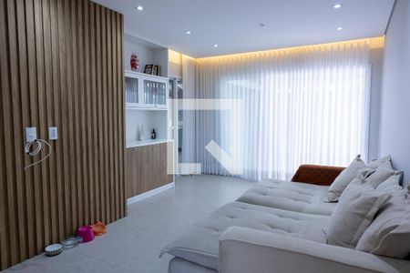 Sala de casa de condomínio para alugar com 2 quartos, 120m² em Boa Vista, Sorocaba