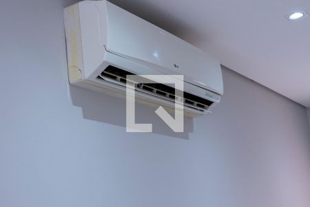 Detalhe Sala de casa de condomínio para alugar com 2 quartos, 120m² em Boa Vista, Sorocaba