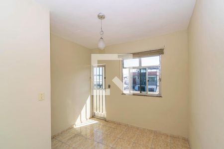 Quarto 2 de casa para alugar com 2 quartos, 70m² em Vigário Geral, Rio de Janeiro