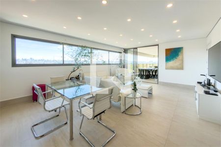 Apartamento à venda com 3 quartos, 181m² em Vila Nova Conceição, São Paulo