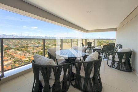 Apartamento à venda com 3 quartos, 181m² em Vila Nova Conceição, São Paulo