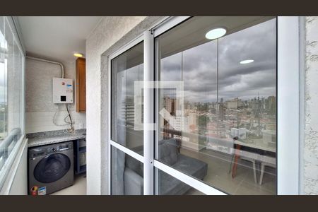 Varanda e área de serviço de apartamento para alugar com 2 quartos, 39m² em Boaçava, São Paulo