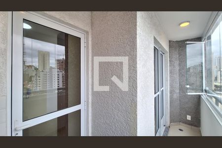 Varanda e área de serviço de apartamento para alugar com 2 quartos, 39m² em Boaçava, São Paulo
