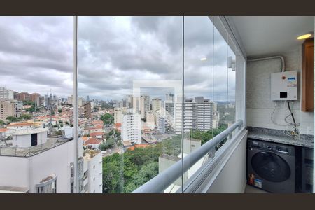 Varanda e área de serviço de apartamento para alugar com 2 quartos, 39m² em Boaçava, São Paulo