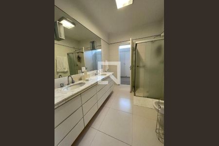 Casa à venda com 4 quartos, 350m² em Bela Aliança, São Paulo