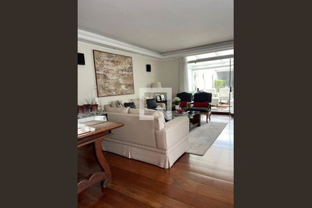 Casa à venda com 4 quartos, 350m² em Bela Aliança, São Paulo