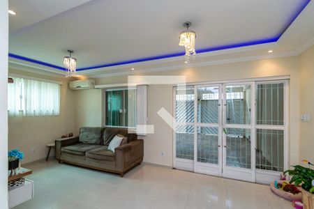 Sala de casa para alugar com 4 quartos, 410m² em Irajá, Rio de Janeiro