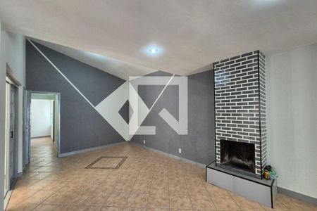 Sala de TV de casa à venda com 3 quartos, 240m² em Vila Mimosa, Campinas