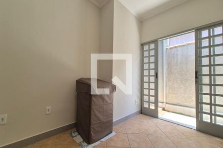 Escritório  de casa à venda com 3 quartos, 240m² em Vila Mimosa, Campinas