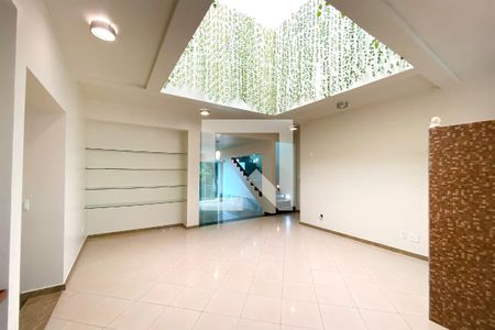 Sala de casa para alugar com 4 quartos, 366m² em Cidade Jardim Taquaril, Belo Horizonte