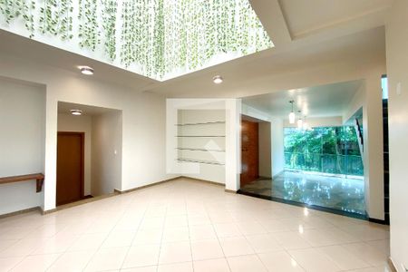 Sala de casa para alugar com 4 quartos, 366m² em Cidade Jardim Taquaril, Belo Horizonte